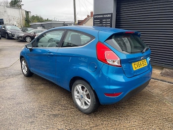 Used Ford Fiesta 2014 for sale - 76750710: Photo