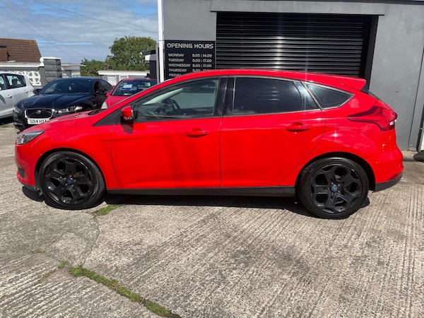 Used Ford Focus 2015 for sale - 68230782: Photo 2