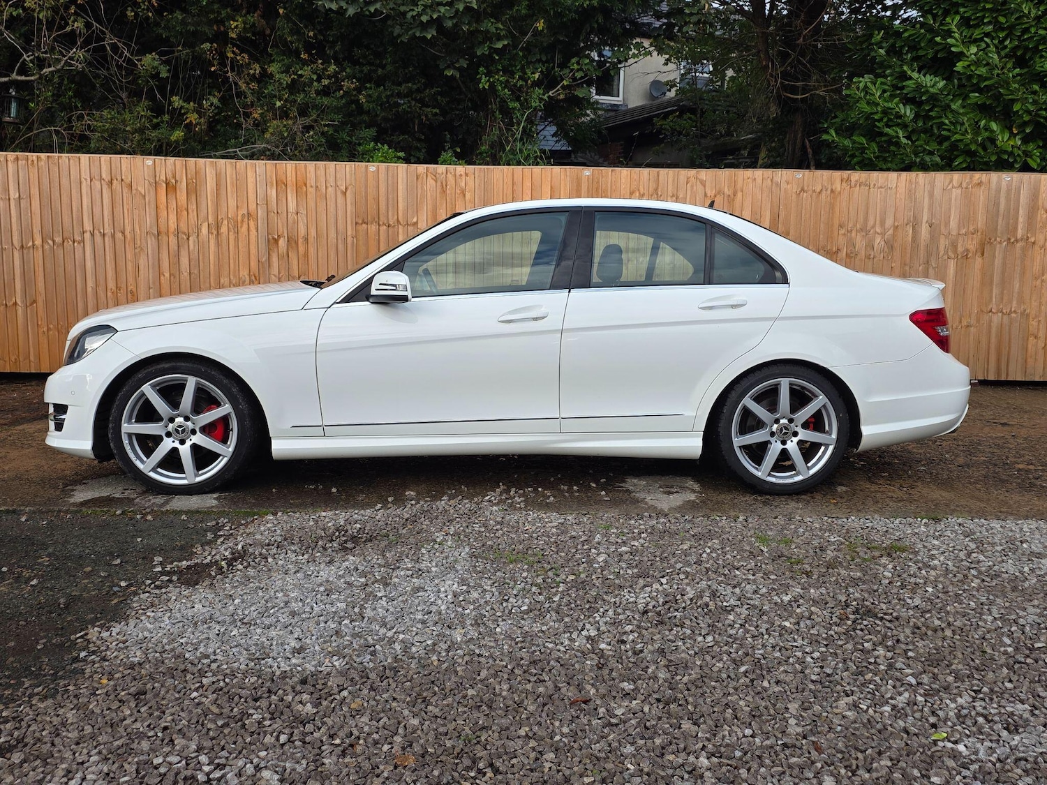 Used Mercedes-Benz C Class 2014 for sale - 76992927: Photo 25
