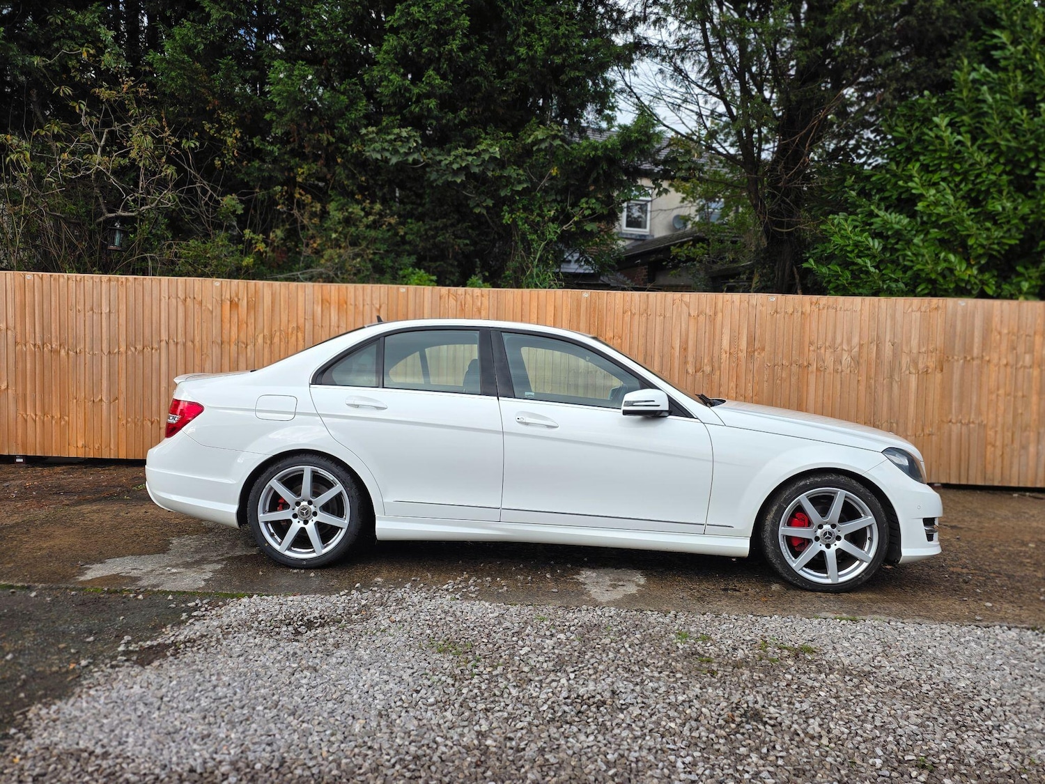 Used Mercedes-Benz C Class 2014 for sale - 76992927: Photo 33