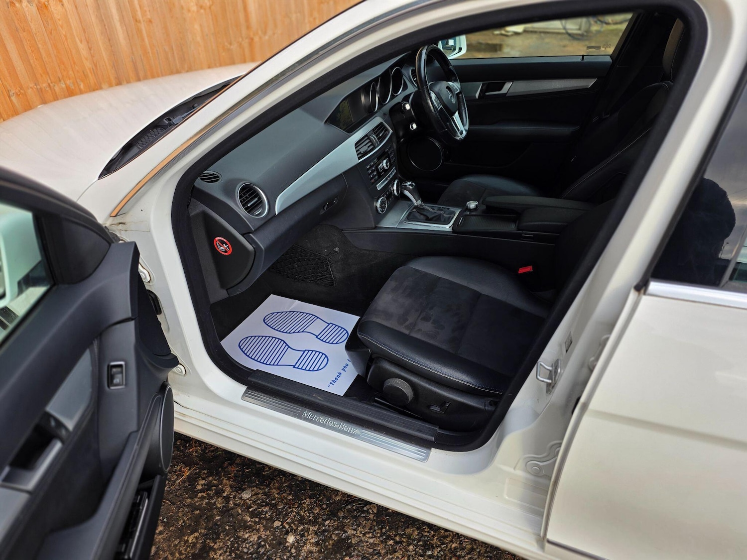 Used Mercedes-Benz C Class 2014 for sale - 76992927: Photo 56