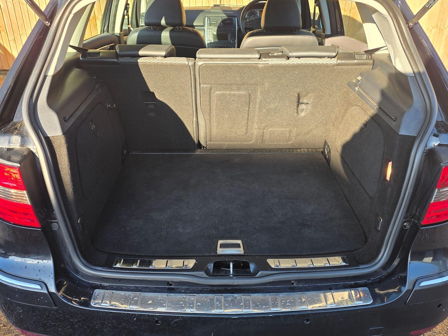 Used Mercedes-Benz B Class 2009 for sale - 77242789: Photo 42