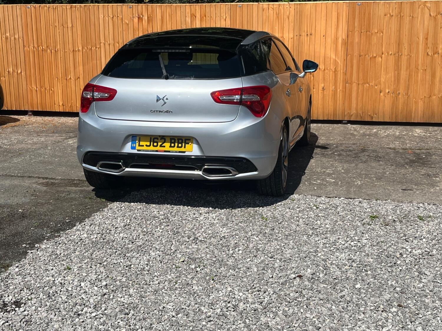 Used Citroen DS5 2012 for sale - 76646339: Photo 10