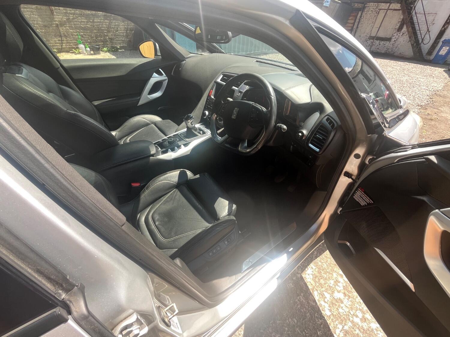 Used Citroen DS5 2012 for sale - 76646339: Photo 24