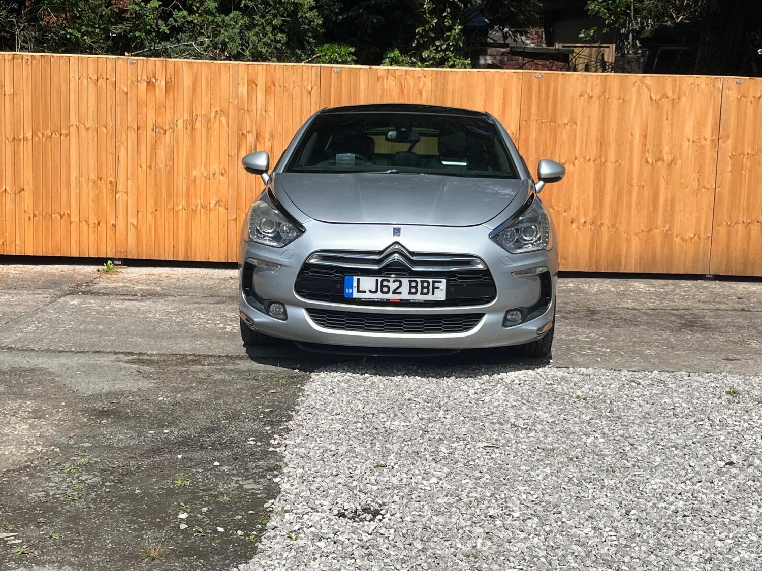 Used Citroen DS5 2012 for sale - 76646339: Photo 4