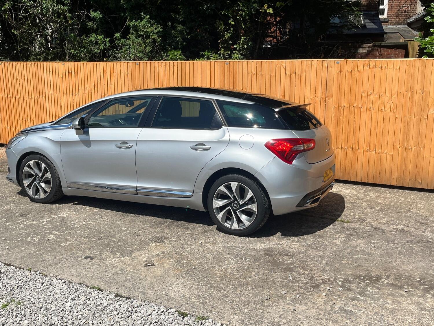 Used Citroen DS5 2012 for sale - 76646339: Photo 6