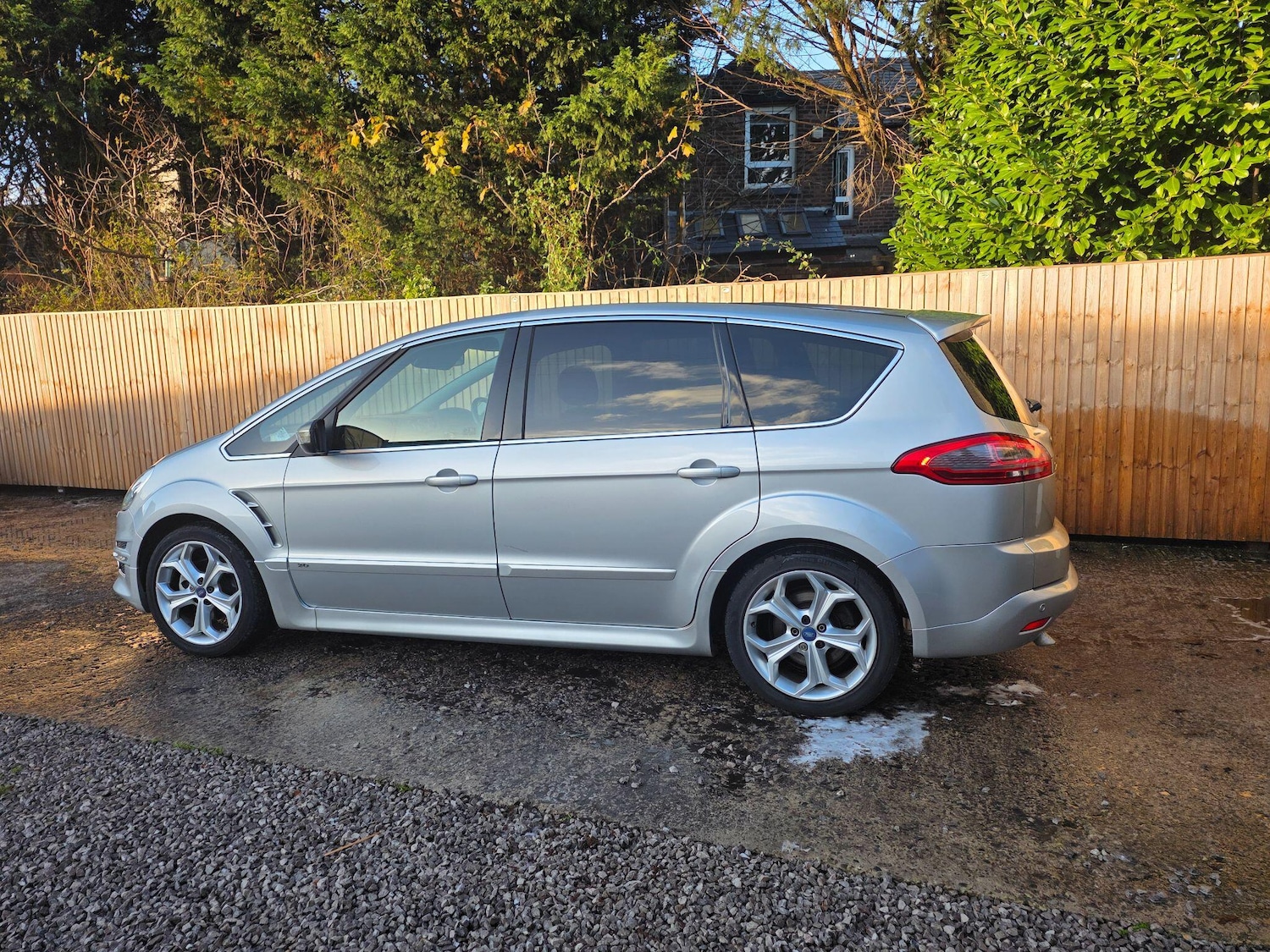 Used Ford S-Max 2010 for sale - 76786452: Photo 18