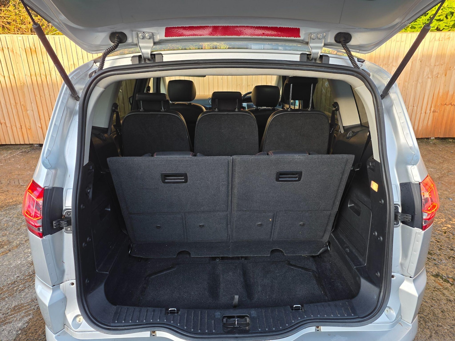 Used Ford S-Max 2010 for sale - 76786452: Photo 31