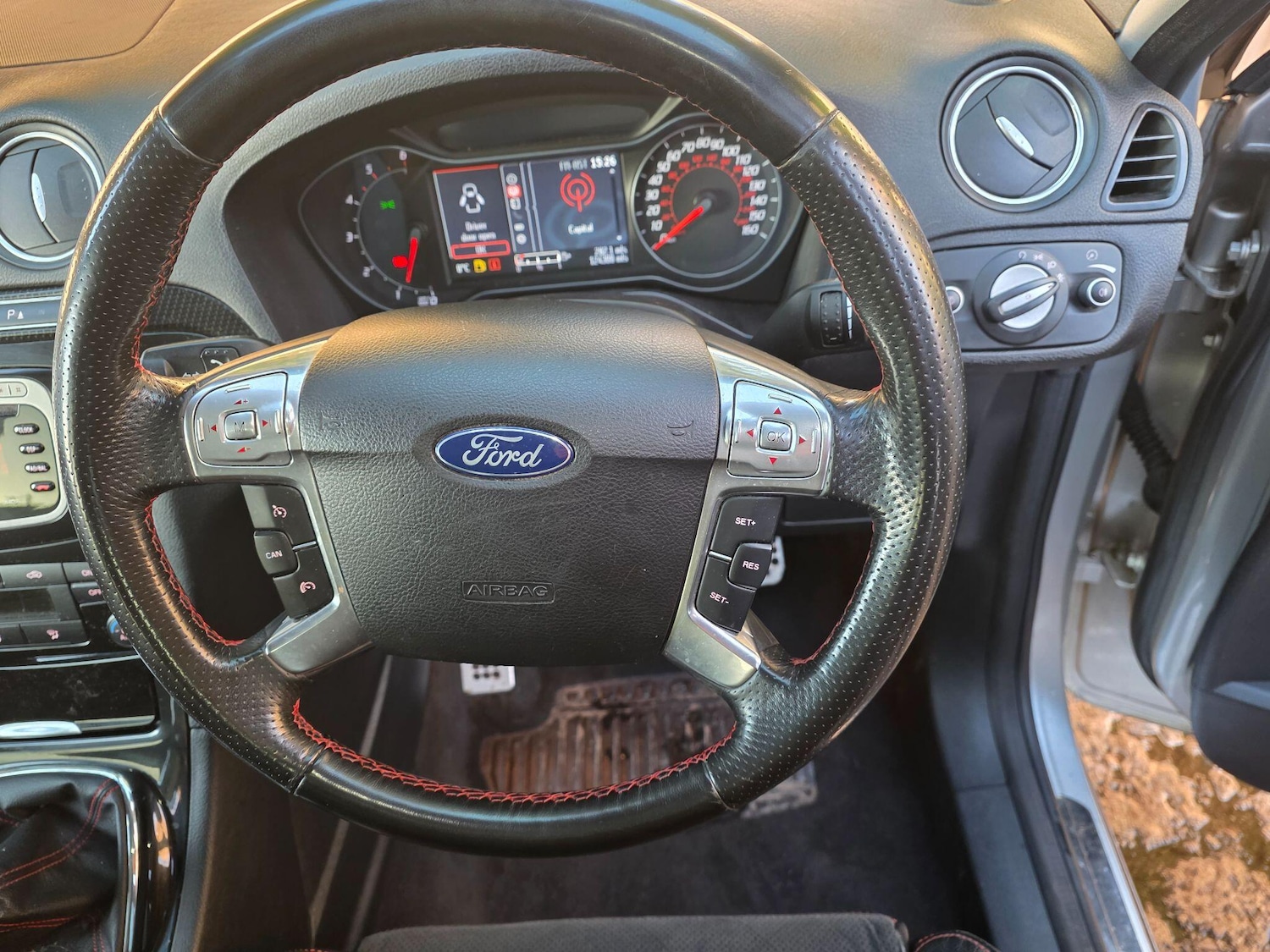 Used Ford S-Max 2010 for sale - 76786452: Photo 35