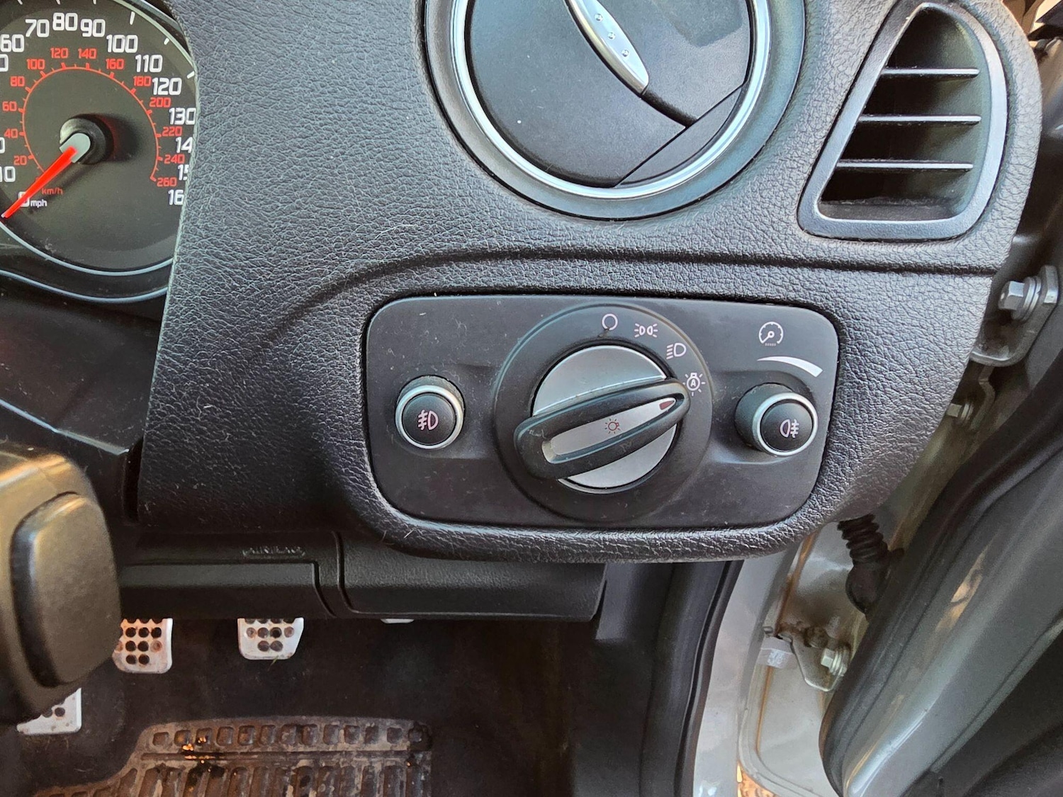 Used Ford S-Max 2010 for sale - 76786452: Photo 36