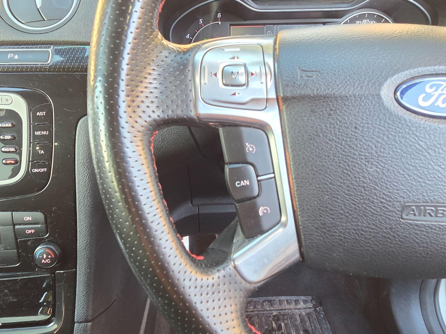 Used Ford S-Max 2010 for sale - 76786452: Photo 37