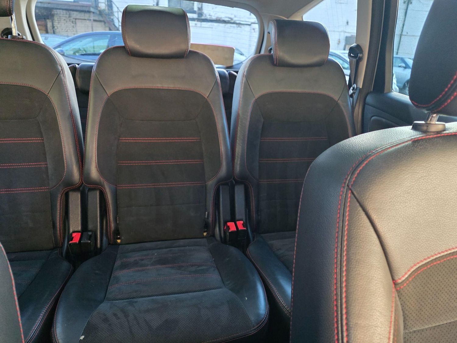 Used Ford S-Max 2010 for sale - 76786452: Photo 38