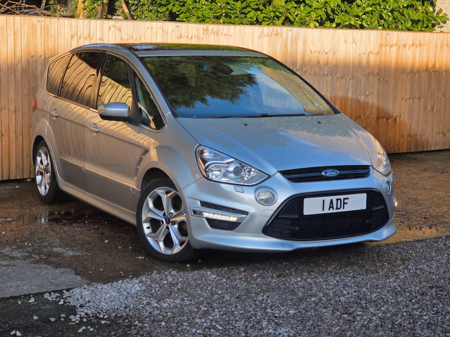 Used Ford S-Max 2010 for sale - 76786452: Photo 5