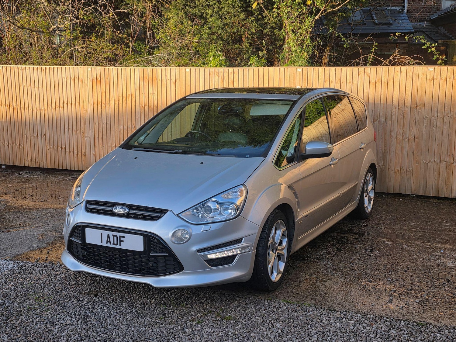 Used Ford S-Max 2010 for sale - 76786452: Photo 9