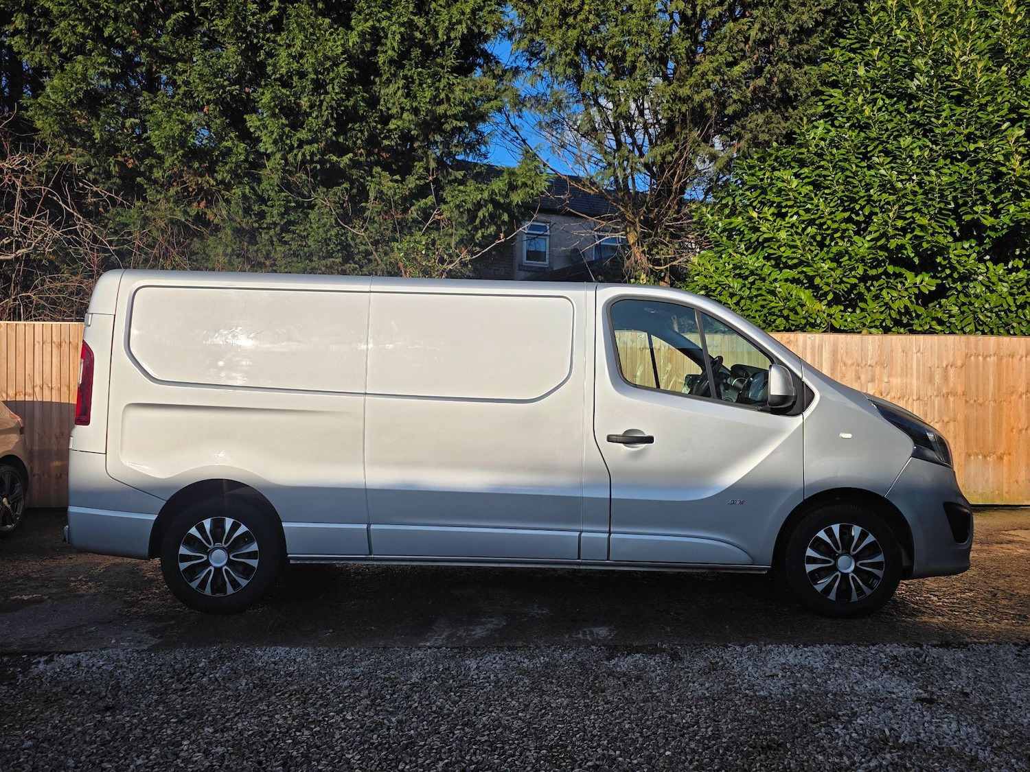 Used Vauxhall Vivaro for sale - 77242293: Photo 25