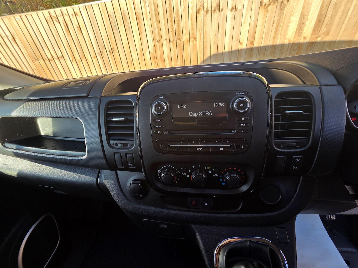 Used Vauxhall Vivaro for sale - 77242293: Photo 40