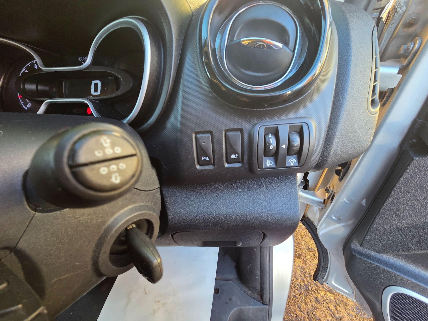 Used Vauxhall Vivaro for sale - 77242293: Photo 45
