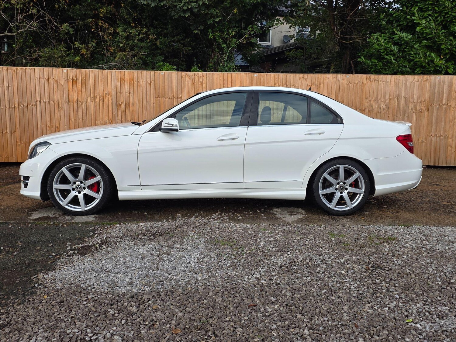 Used Mercedes-Benz C Class 2014 for sale - 76645158: Photo 25