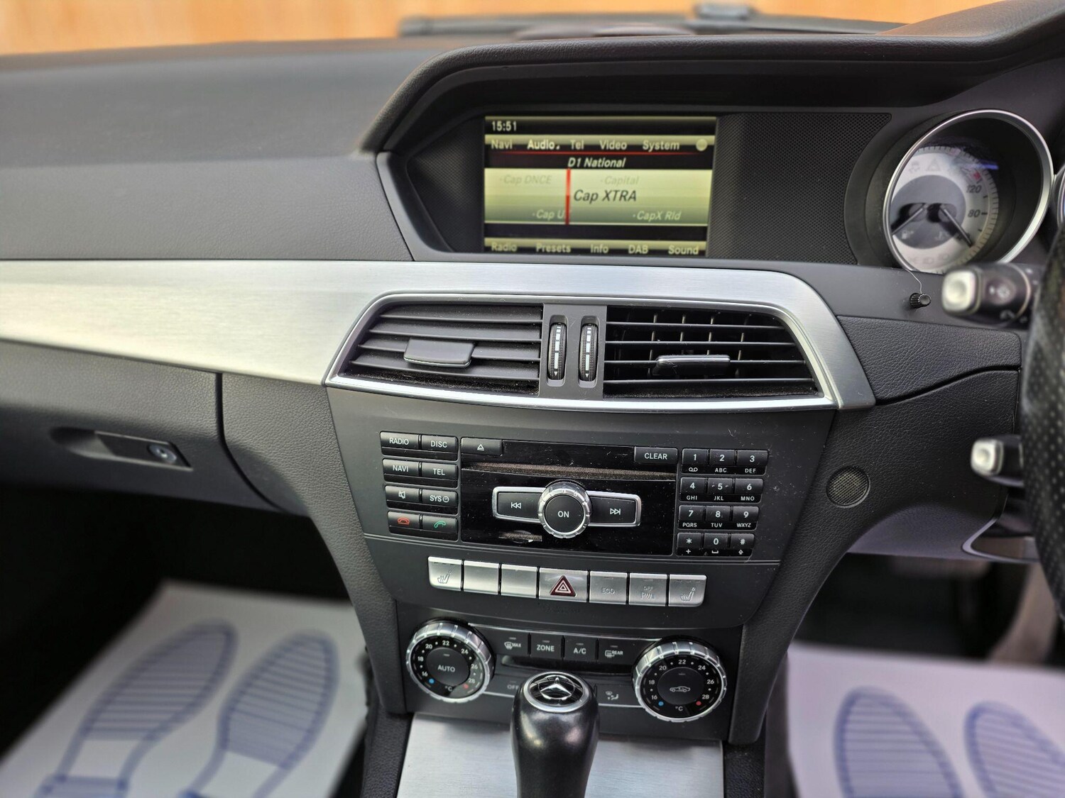 Used Mercedes-Benz C Class 2014 for sale - 76645158: Photo 38