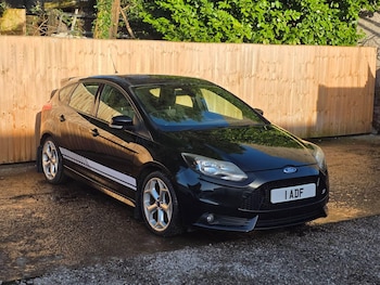 2012 (62) - 2.0T ST-2 5dr