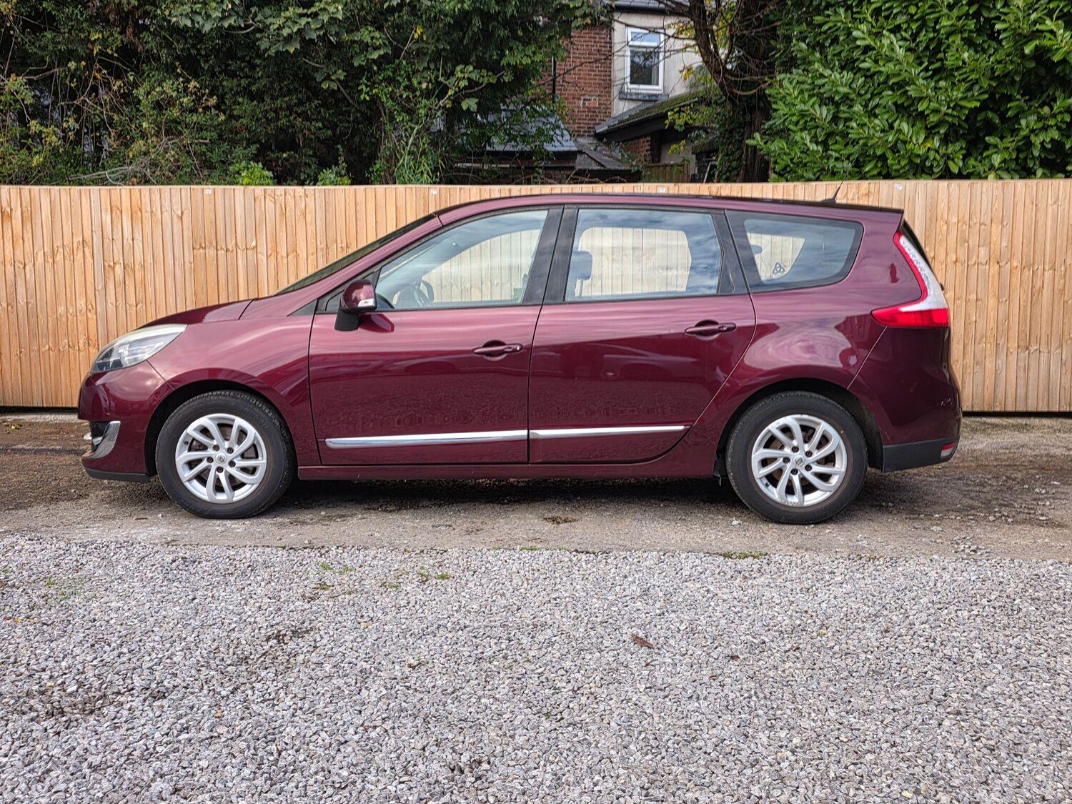 Used Renault Grand Scenic 2013 for sale - 76646164: Photo 19