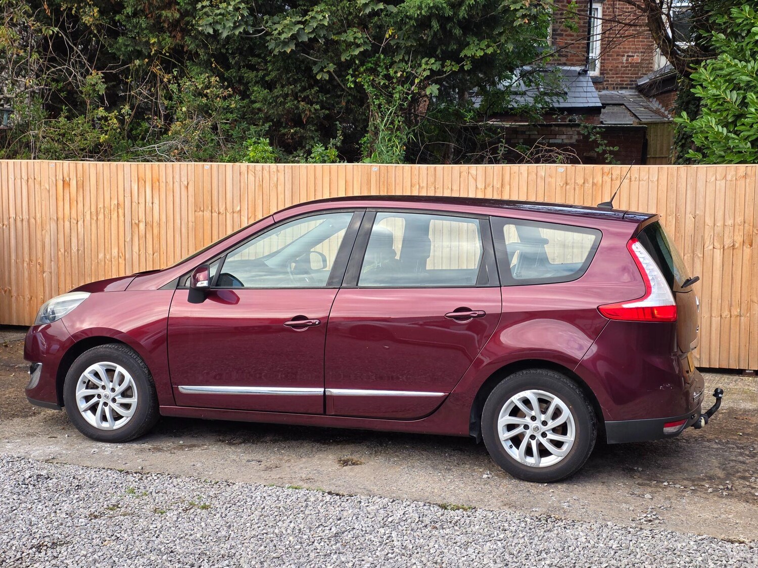 Used Renault Grand Scenic 2013 for sale - 76646164: Photo 23
