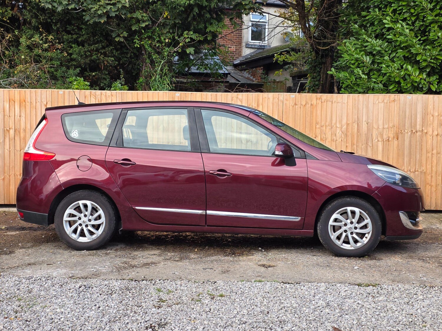 Used Renault Grand Scenic 2013 for sale - 76646164: Photo 34