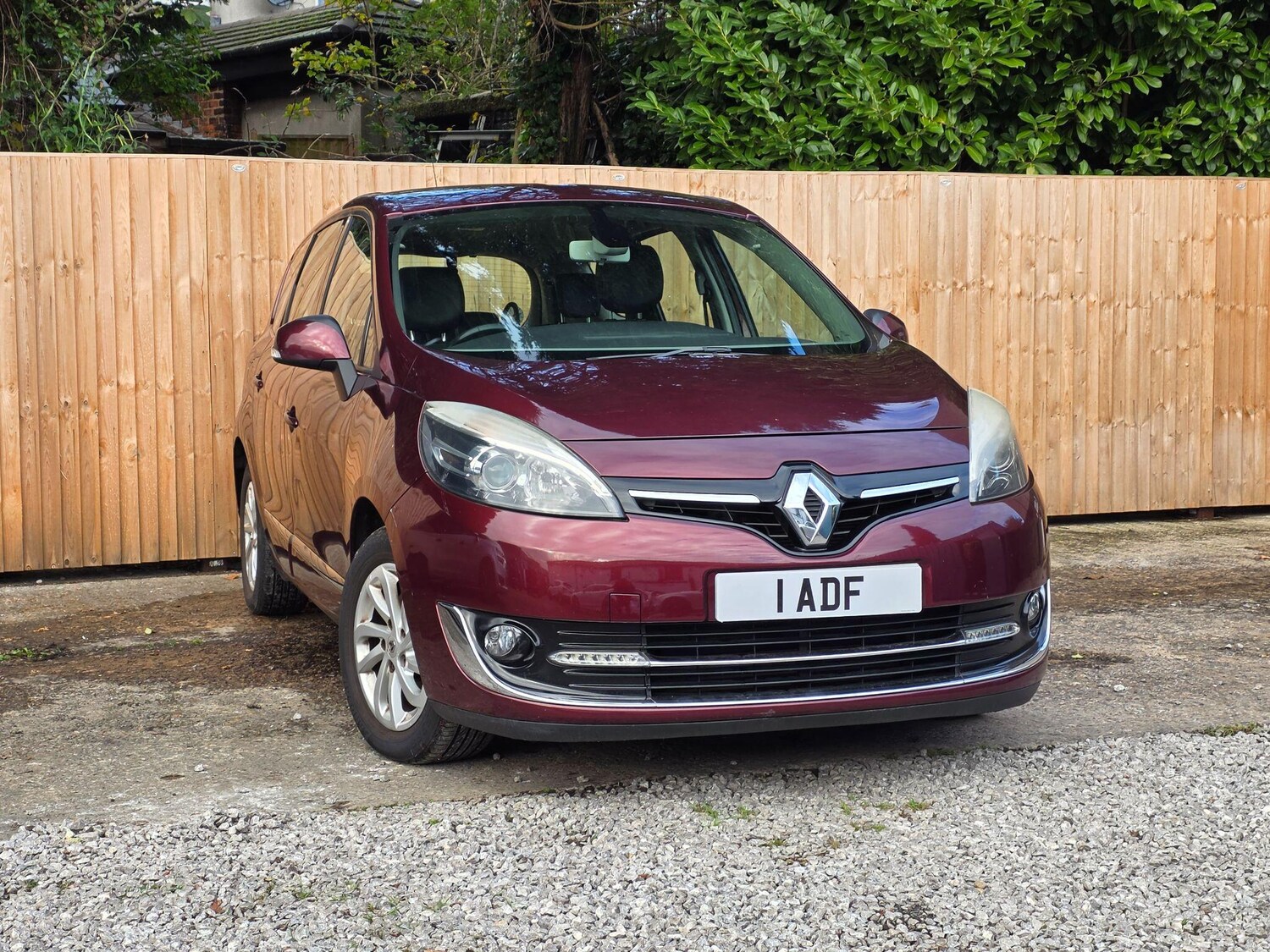 Used Renault Grand Scenic 2013 for sale - 76646164: Photo 6
