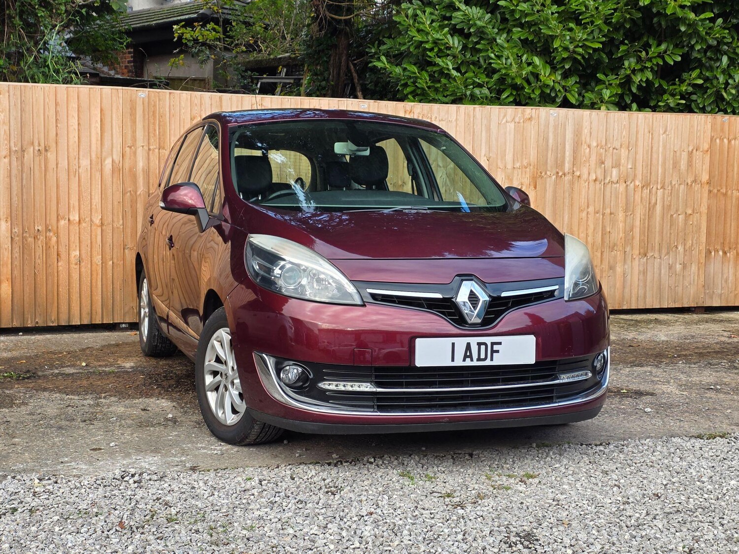 Used Renault Grand Scenic 2013 for sale - 76646164: Photo 8