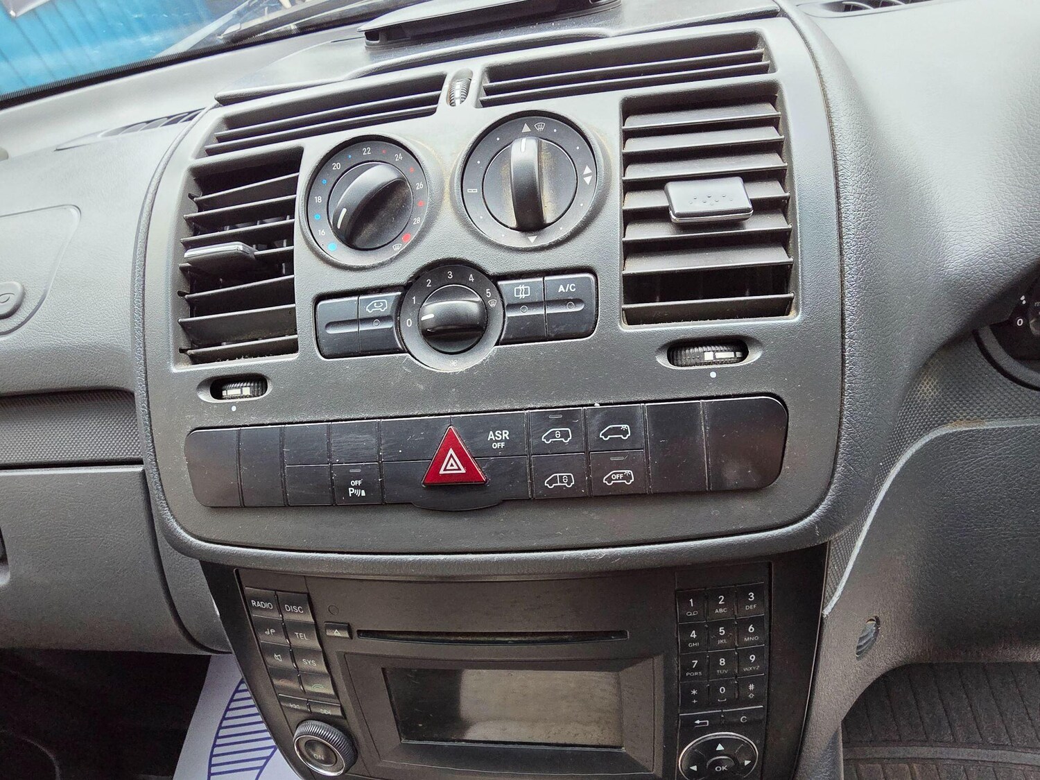 Used Mercedes-Benz Vito 2010 for sale - 76644686: Photo 31