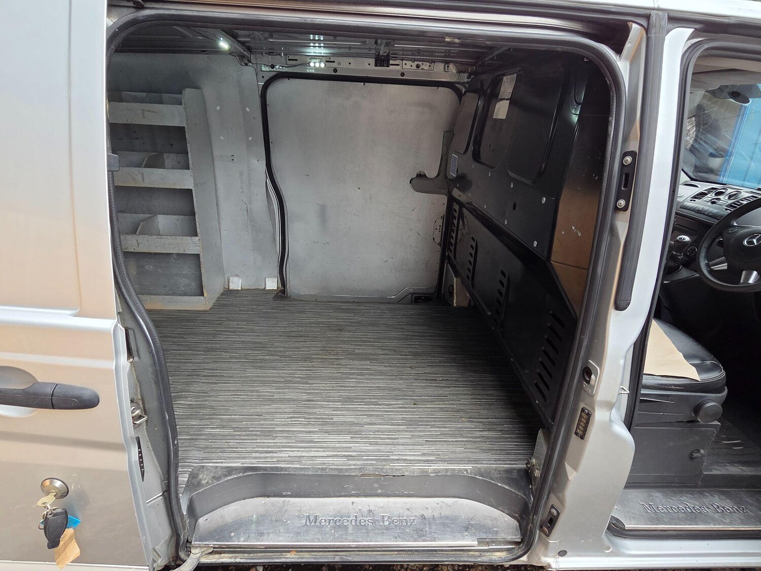 Used Mercedes-Benz Vito 2010 for sale - 76644686: Photo 35