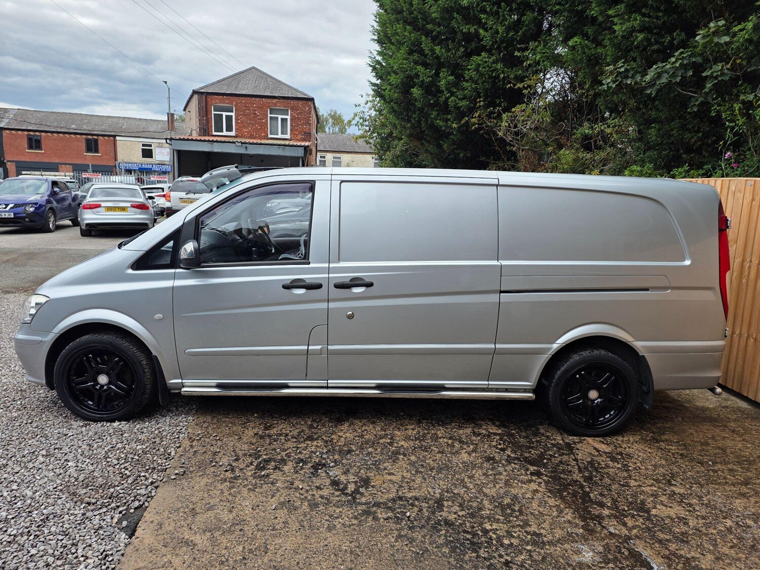 Used Mercedes-Benz Vito 2010 for sale - 76644686: Photo 4