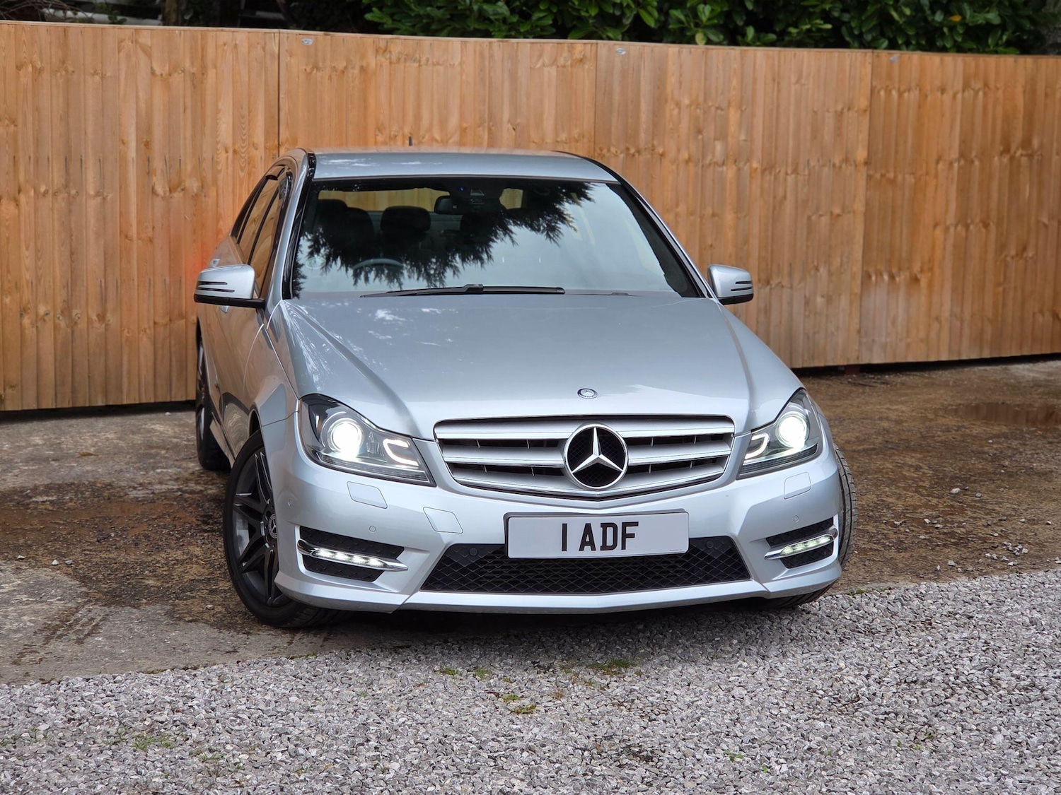 Used Mercedes-Benz C Class 2013 for sale - 76645596: Photo 1