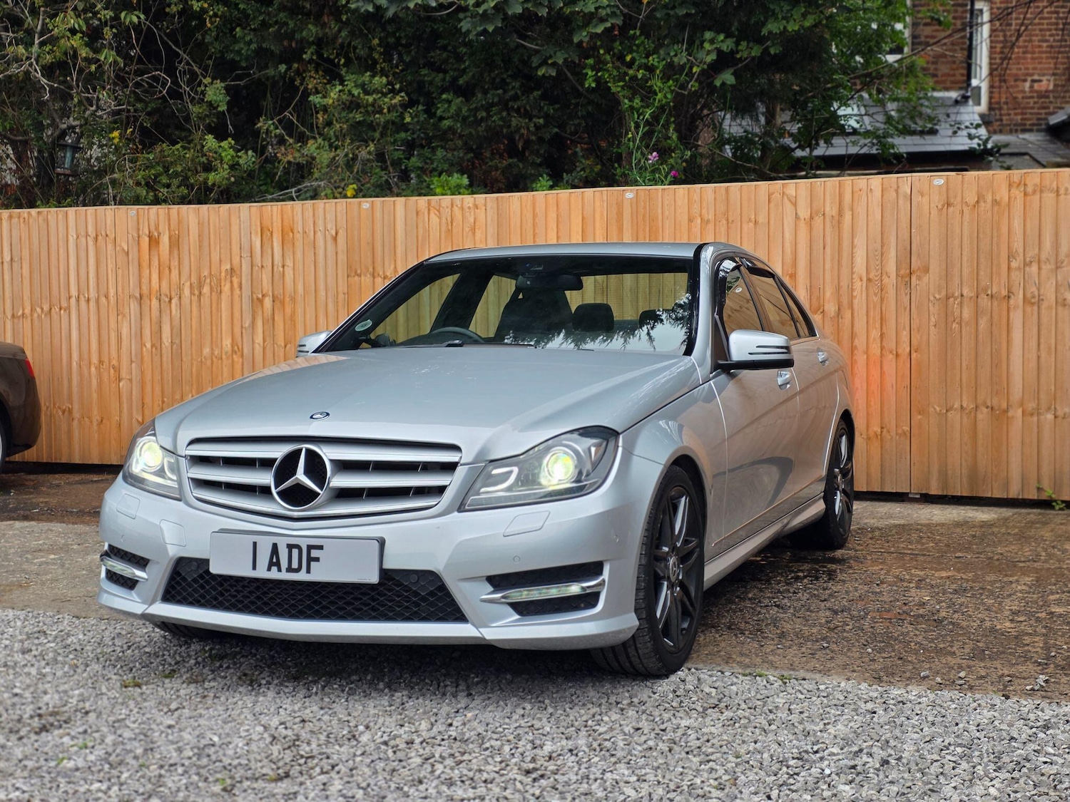 Used Mercedes-Benz C Class 2013 for sale - 76645596: Photo 3