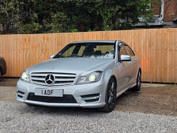 Used Mercedes-Benz C Class 2013 for sale - 76645596: Photo