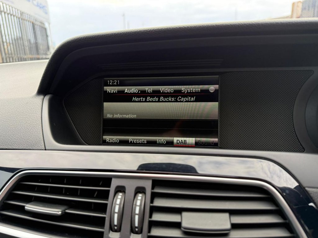 Used Mercedes-Benz C Class 2014 for sale - 76386122: Photo 26