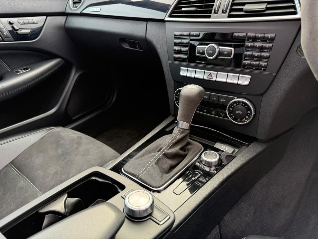 Used Mercedes-Benz C Class 2014 for sale - 76386122: Photo 32