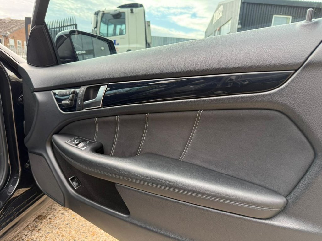 Used Mercedes-Benz C Class 2014 for sale - 76386122: Photo 41
