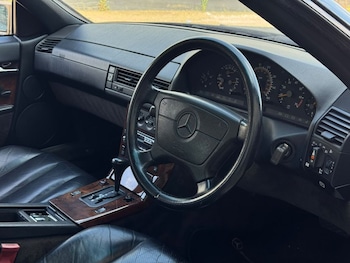 Used Mercedes-Benz SL 1993 for sale - 79329259: Photo