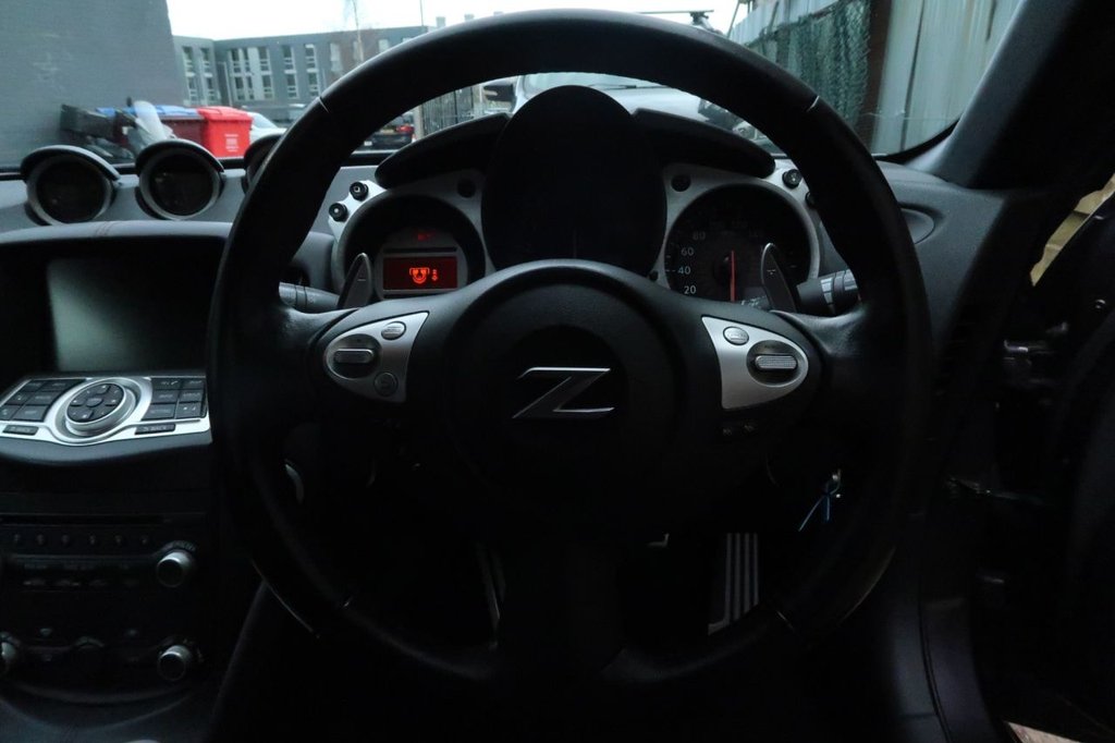 Used Nissan 370 Z 2010 for sale - 77608703: Photo 12