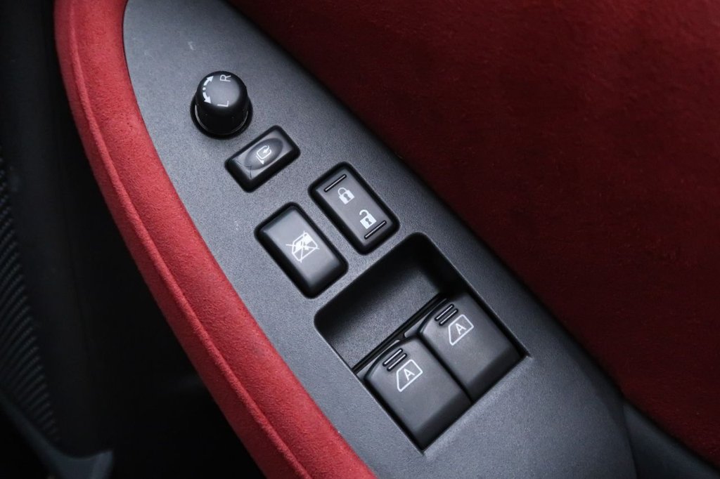 Used Nissan 370 Z 2010 for sale - 77608703: Photo 21