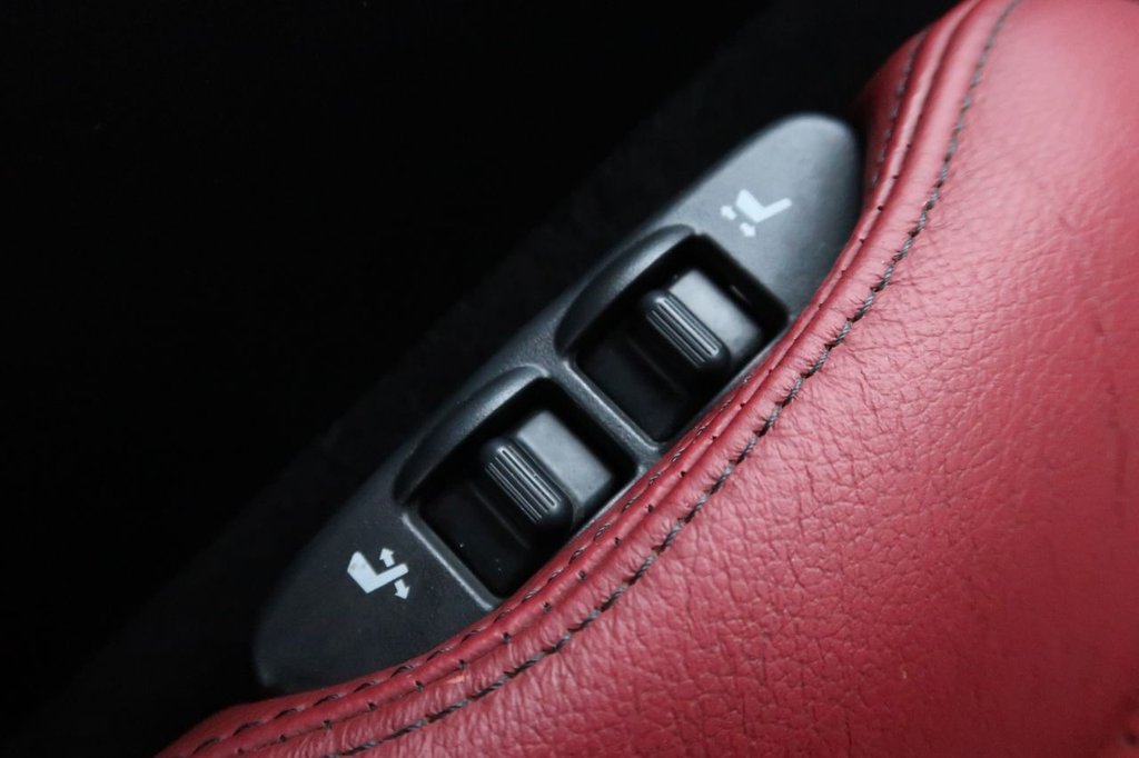 Used Nissan 370 Z 2010 for sale - 77608703: Photo 24