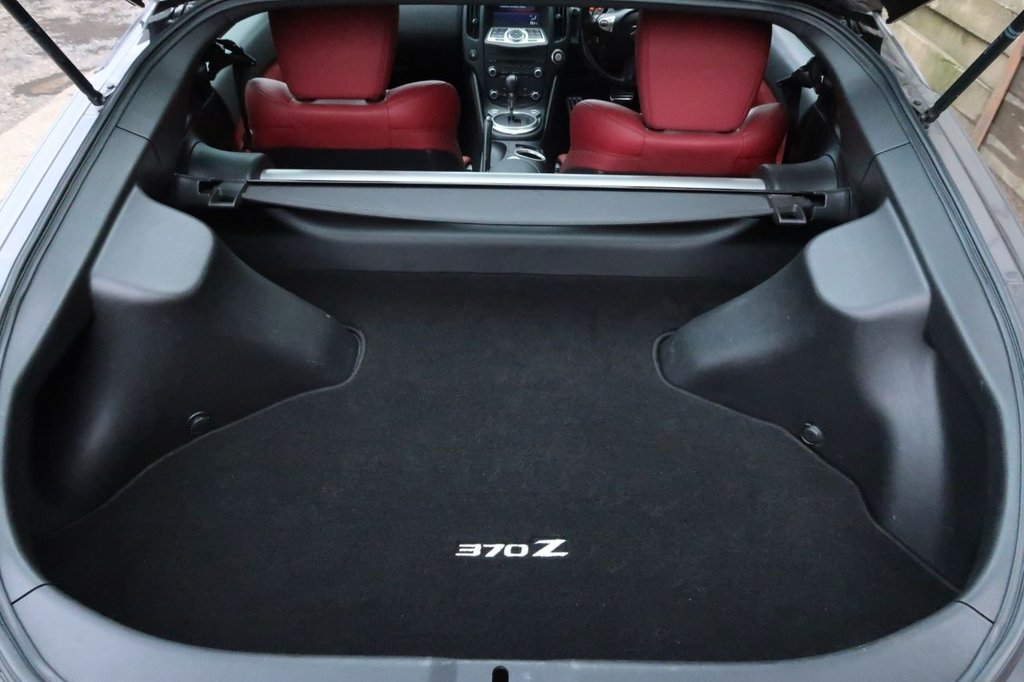 Used Nissan 370 Z 2010 for sale - 77608703: Photo 32