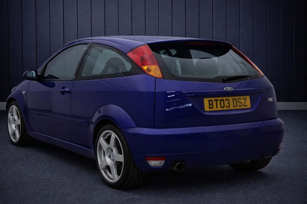 Used Ford Focus 2003 for sale - 77920078: Photo 2