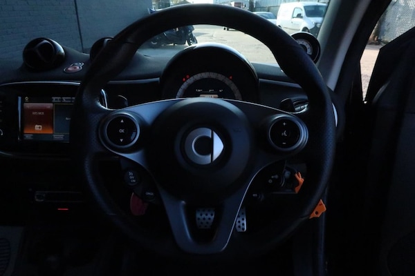 Used smart fortwo 2016 for sale - 75676028: Photo 10