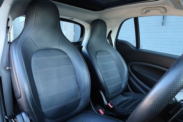 Used smart fortwo 2016 for sale - 75676028: Photo 11