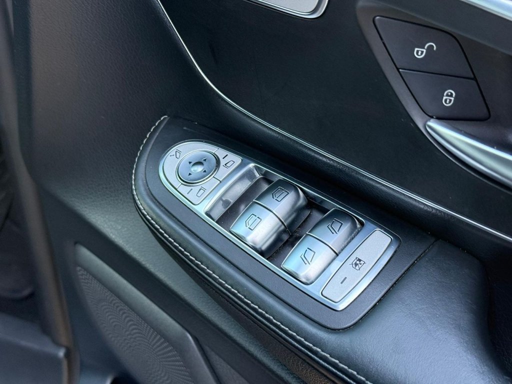 Used Mercedes-Benz V-Class 2018 for sale - 76686430: Photo 27