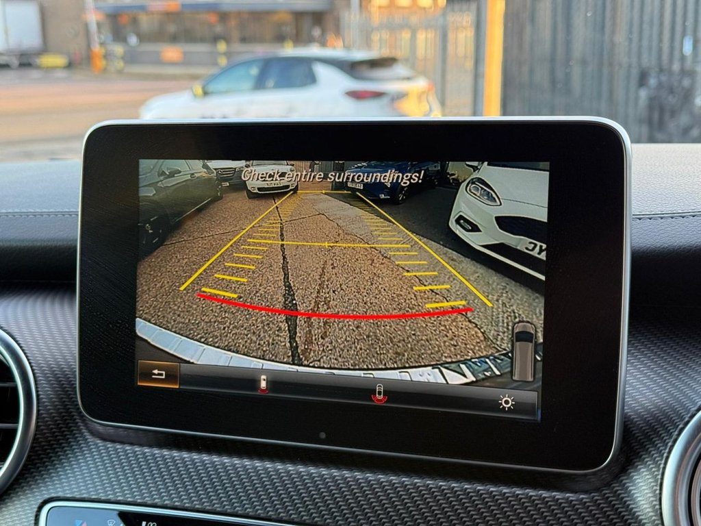 Used Mercedes-Benz V-Class 2018 for sale - 76686430: Photo 35