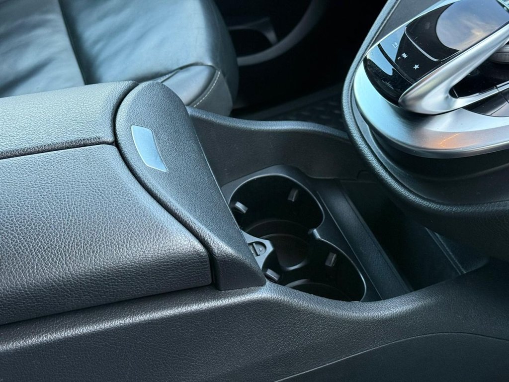 Used Mercedes-Benz V-Class 2018 for sale - 76686430: Photo 42