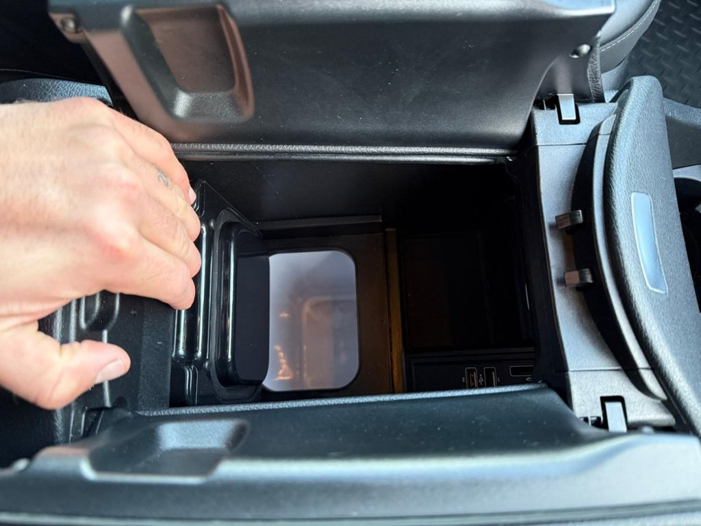 Used Mercedes-Benz V-Class 2018 for sale - 76686430: Photo 43